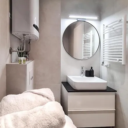 Riverfront Fortress Apartment Belgrade
